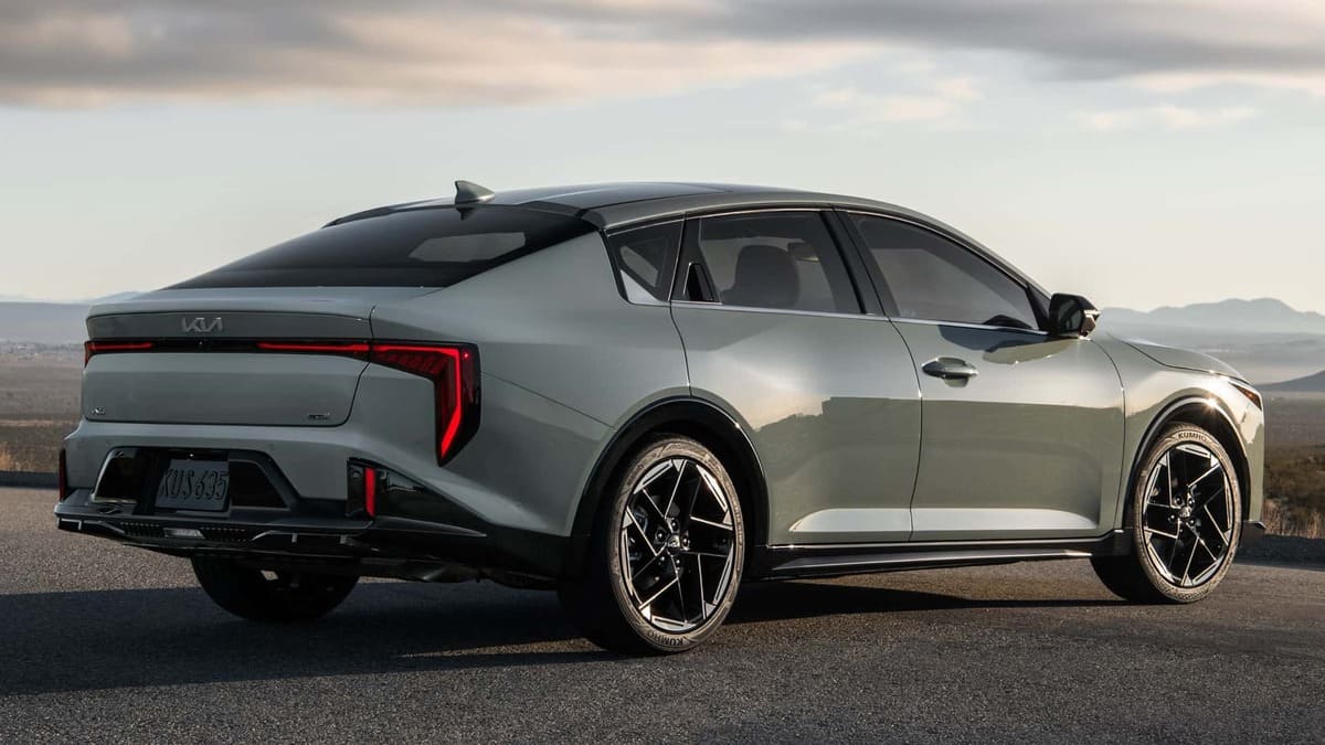ᐅ Kia K4 El Kia Forte 2025 Una Mirada Hacia El Futuro Automotriz