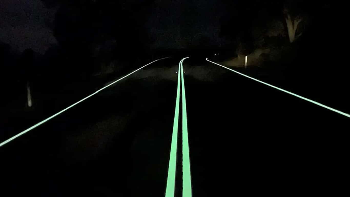 Líneas Fluorescentes Innovación Luminosa en Seguridad Vial