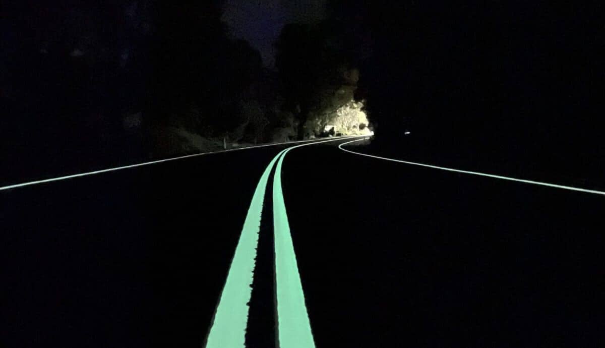 Líneas Fluorescentes Innovación Luminosa en Seguridad Vial +VIDEO 5 Líneas Fluorescentes