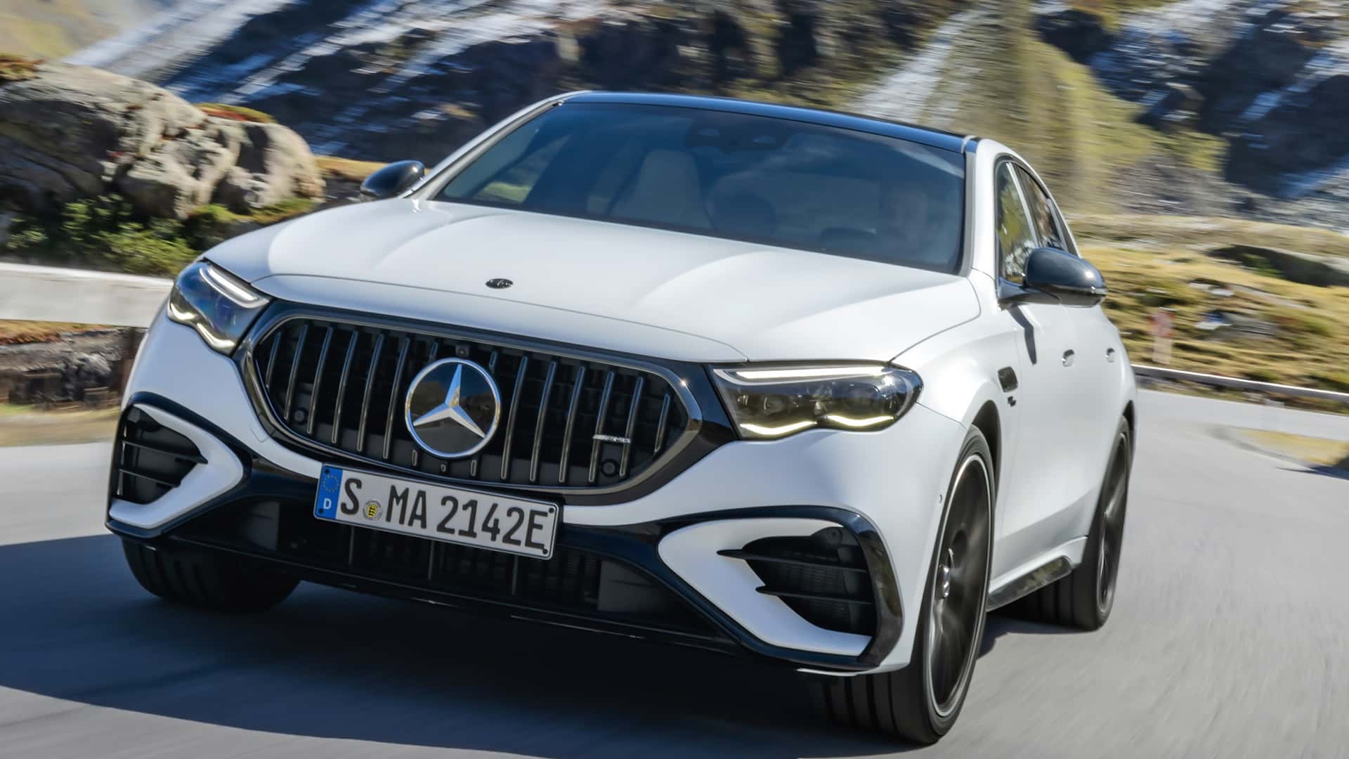 Mercedes-AMG E53 Híbrido 2024: Potencia y Eficiencia en Armonía 1 Mercedes-AMG E53 Híbrido
