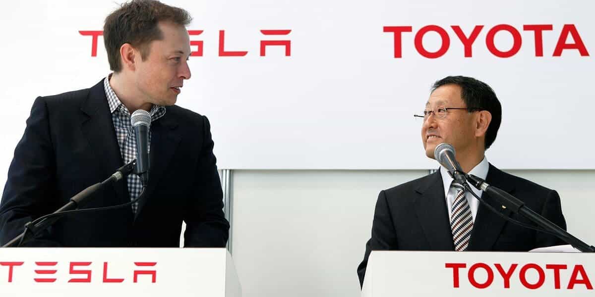 Toyota y Tesla