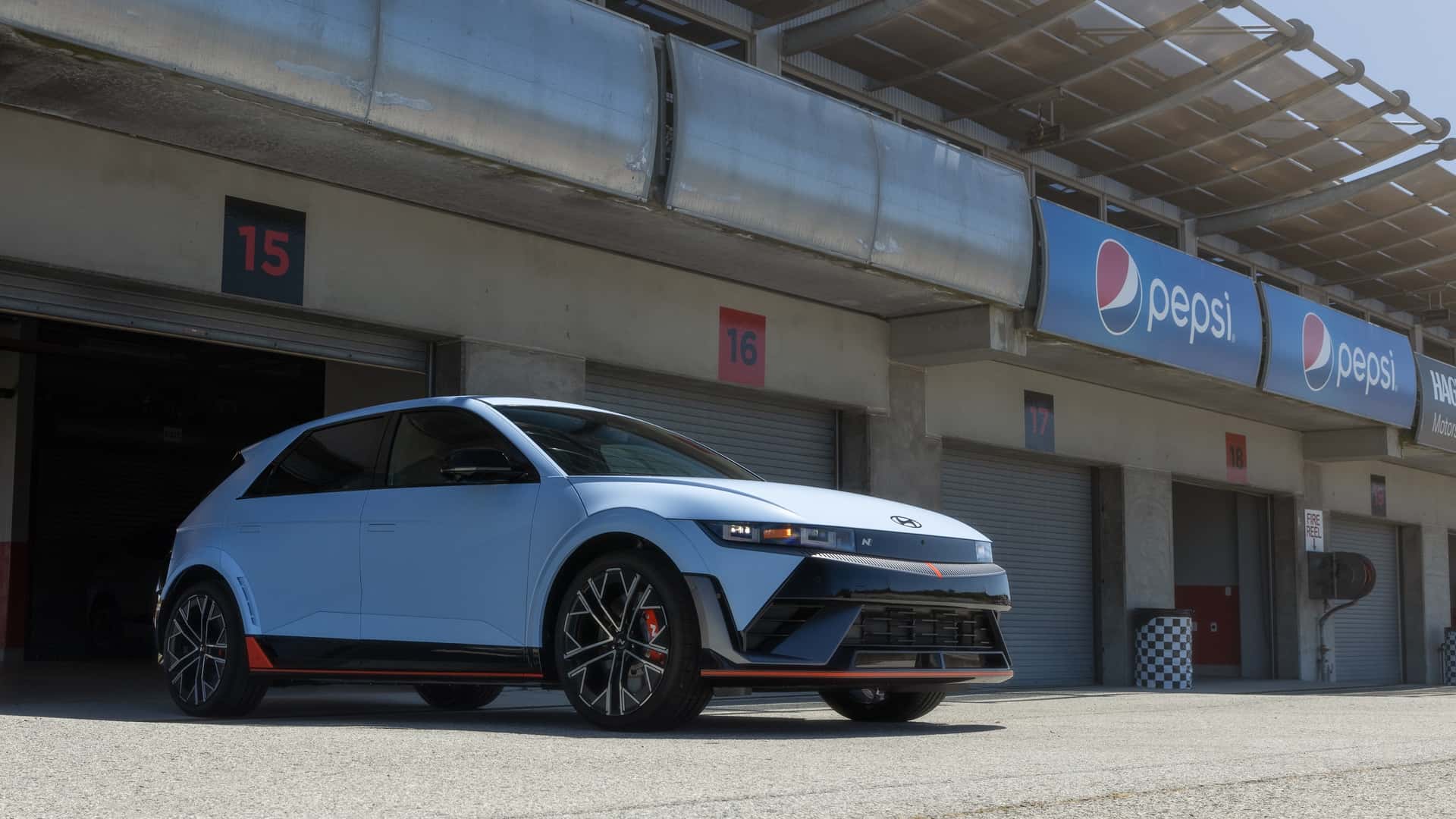 Hyundai Ioniq 5 N 2025: Emoción en la Era Eléctrica 1 Hyundai Ioniq 5 N 2025