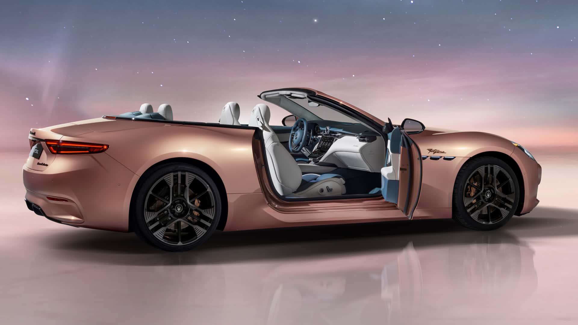 Nuevo Maserati GranCabrio Folgore 2024 lateral