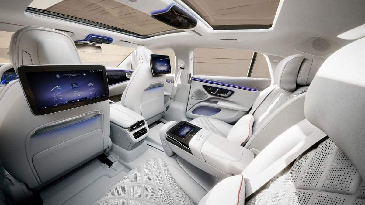 Mercedes EQS 2025 espacio interior