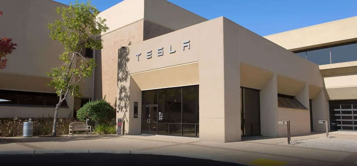 Tesla Oficinas