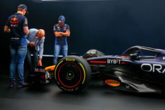 ¡Adrian Newey revela el punto débil del Red Bull F1 que podría costarles el campeonato!