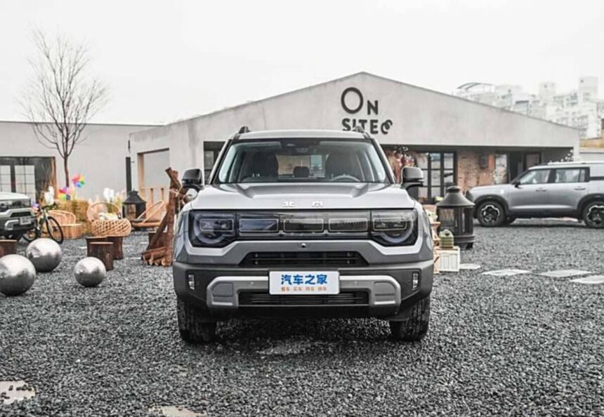 BAIC BJ30 2025 frente