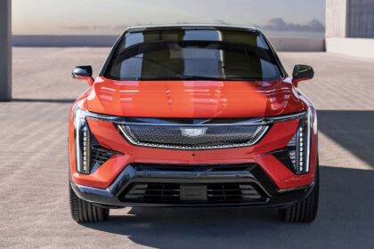 Cadillac Optiq 2025 frente