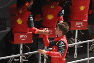 ¡Ferrari sorprende al mundo con esta decisión antes de la carrera de Leclerc! 🏎️🇮🇹