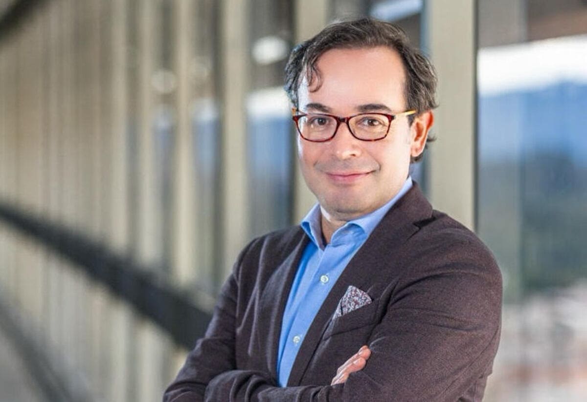 Juan Carlos López: Nuevo Chief Marketing Officer del Grupo Vardí 1 Juan Carlos Lopez CMO Grupo Vardí