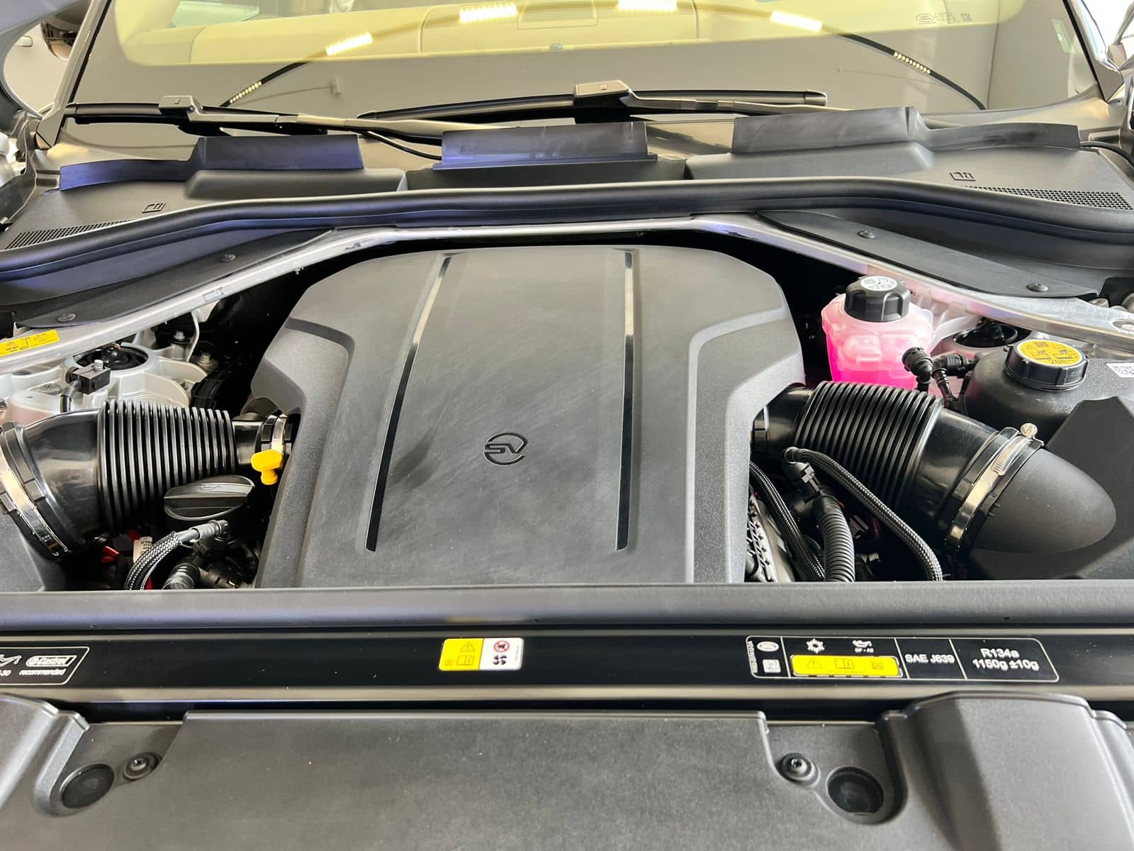 ᐅ Range Rover SV: El Lujo Moderno Es El Colombia