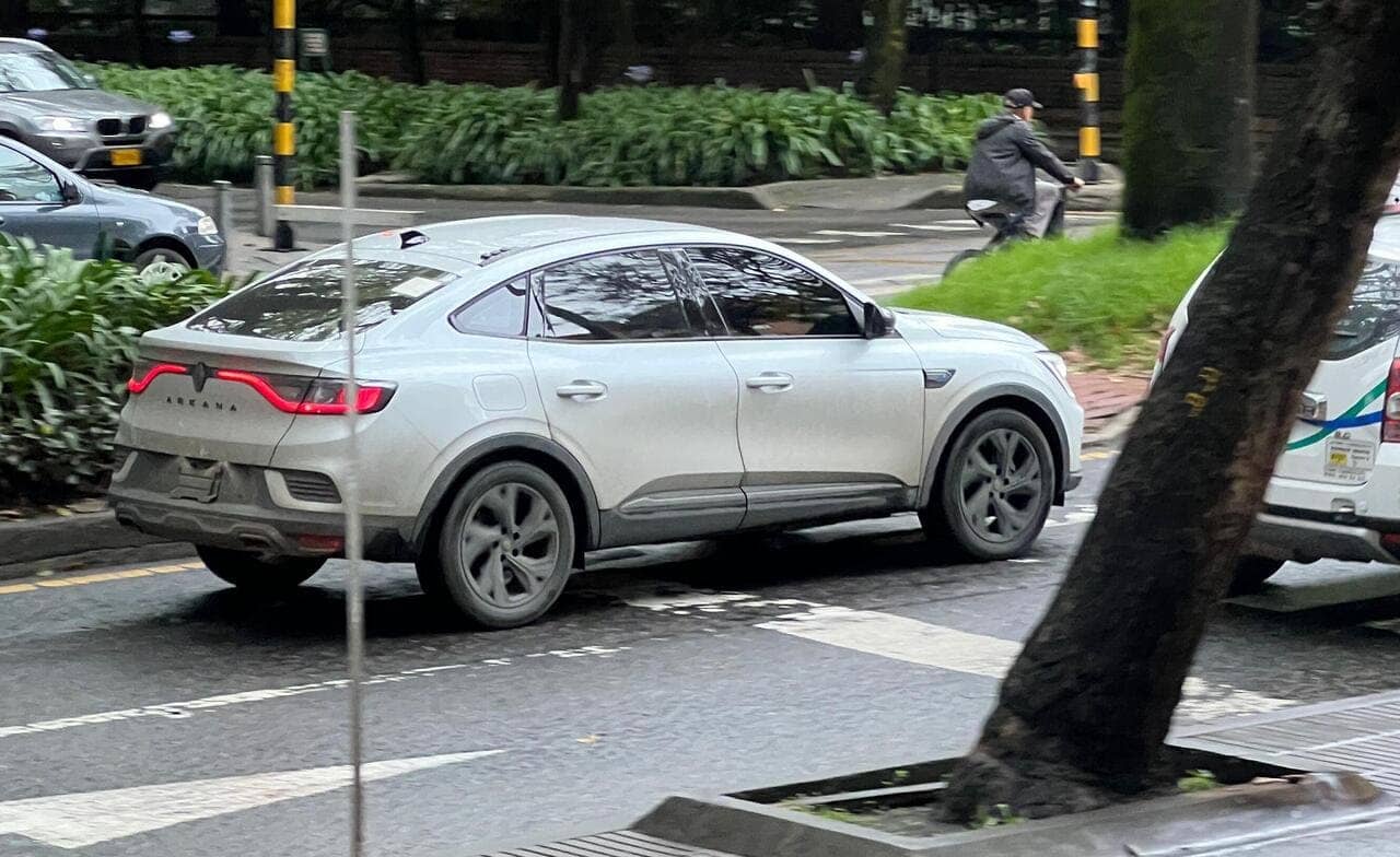 Renault Arkana Híbrido Colombia