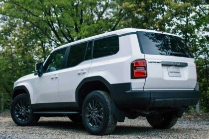 toyota prado 2025 colombia 006