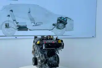 Horse powertrain Geely Renault