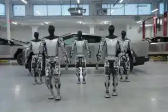 Robots humanoides en Tesla