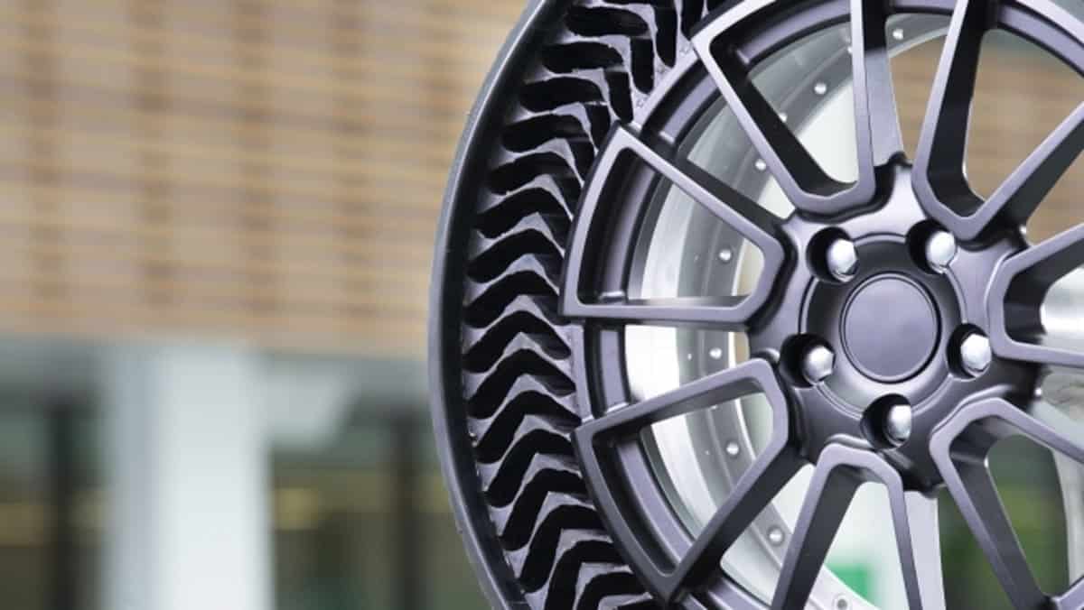 Tesla y los Neumáticos Sin Aire de Michelin: Un Cambio en Movimiento 9 Nuevo Michelin Uptis