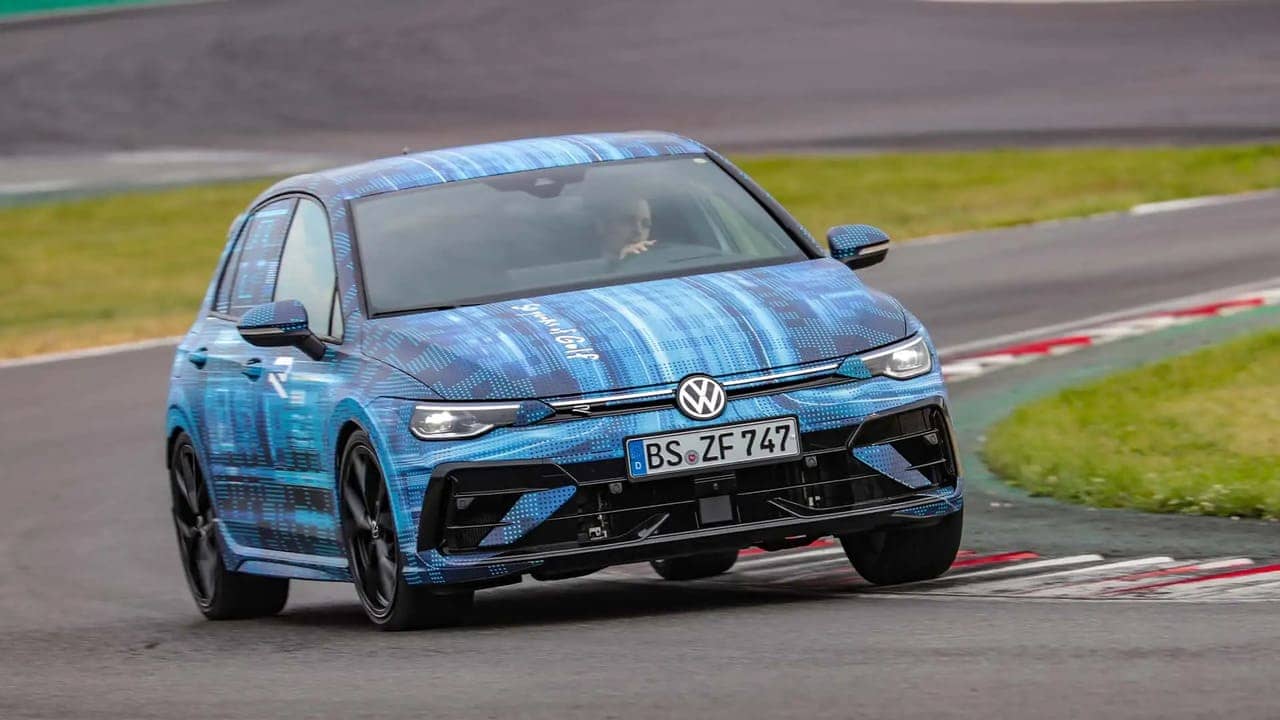 Volkswagen Golf R 2025: Potencia y Tecnología Pero Sin Caja Manual 1 Volkswagen Golf R 2025