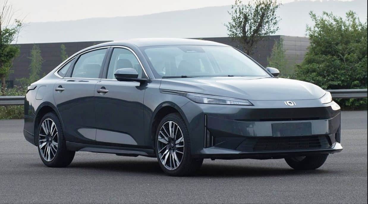 Changan Nevo A05: La Nueva Versión del Sedán Híbrido Enchufable 1 Changan Nevo A05