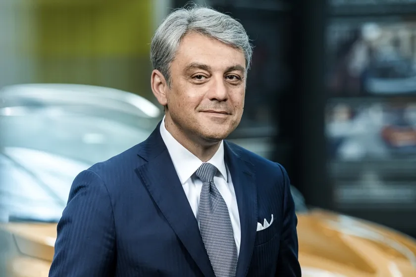 CEO de Renault: "Hoy, mis obreros no se puede comprar un auto nuevo, ni un Dacia" 2 Luca de Meo CEo de Renault