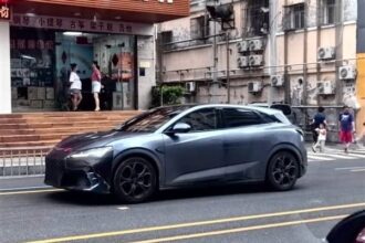 BYD Seal 06GT lateral