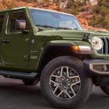 El Jeep Wrangler V6 2025 Solo Está Disponible con Caja Manual en Estados Unidos 13 Jeep Wrangler V6 2025 verde