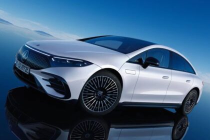 Mercedes EQS