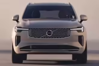 Volvo XC90 2025 frente filtrado