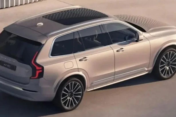 Volvo XC90 2025 arriba filtrado