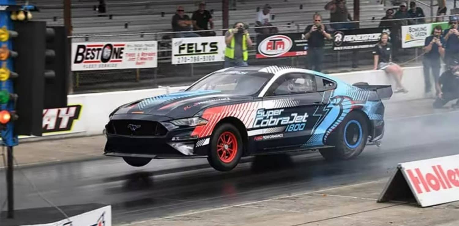 Ford Mustang Super Cobra Jet 1800: Rompe Récords en el 1/4 de Milla 1 Ford-Mustang-Super-Cobra-Jet-1800