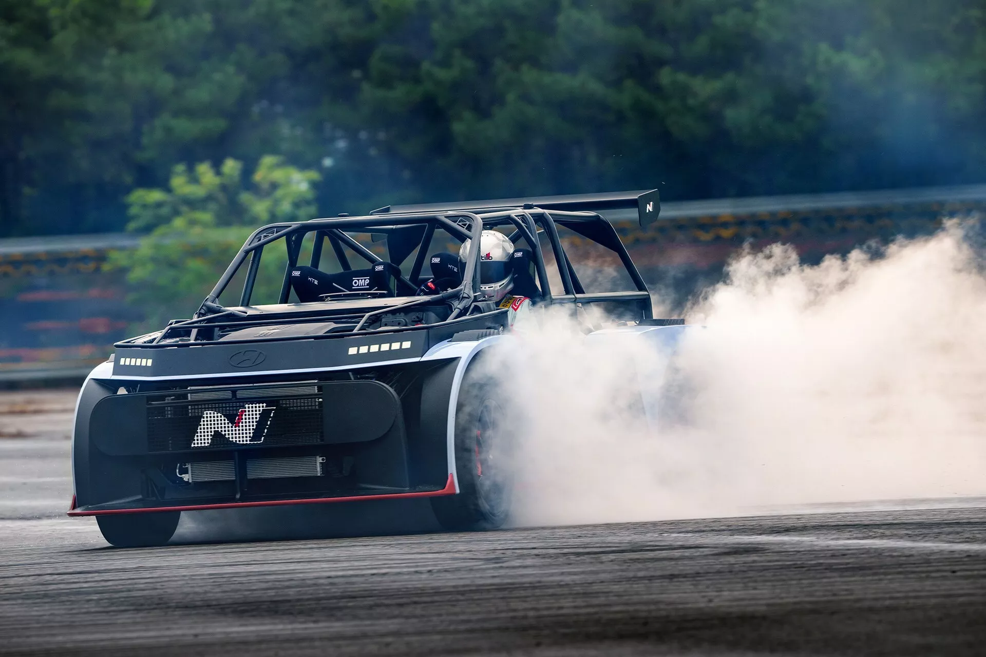 Hyundai RN24: El Experimento Extremo de Rally Eléctrico que Desafía los Límites de la Ingeniería 1 Hyundai RN24