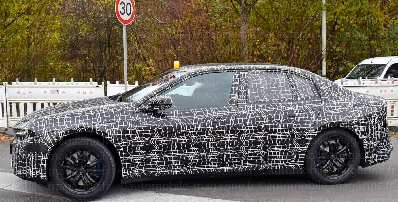 BMW i3: El Revolucionario Serie 3 Eléctrico que Cambiará las Reglas del Juego 1 BMW i3