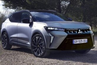 Mitsubishi Prepara 2 Renault Remarcados