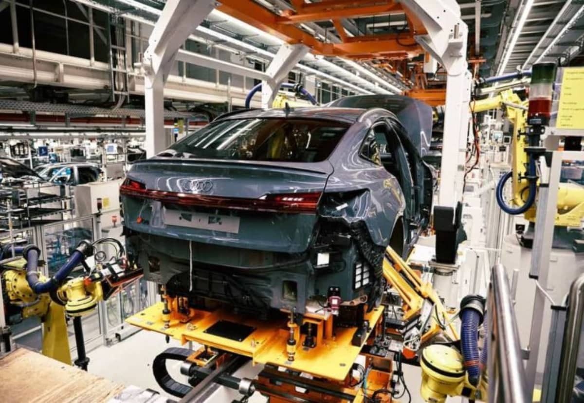 Audi cierra fábrica en Bruselas y detiene la producción del Q8 e-tron 1 Audi Q8 e tron produccion 003
