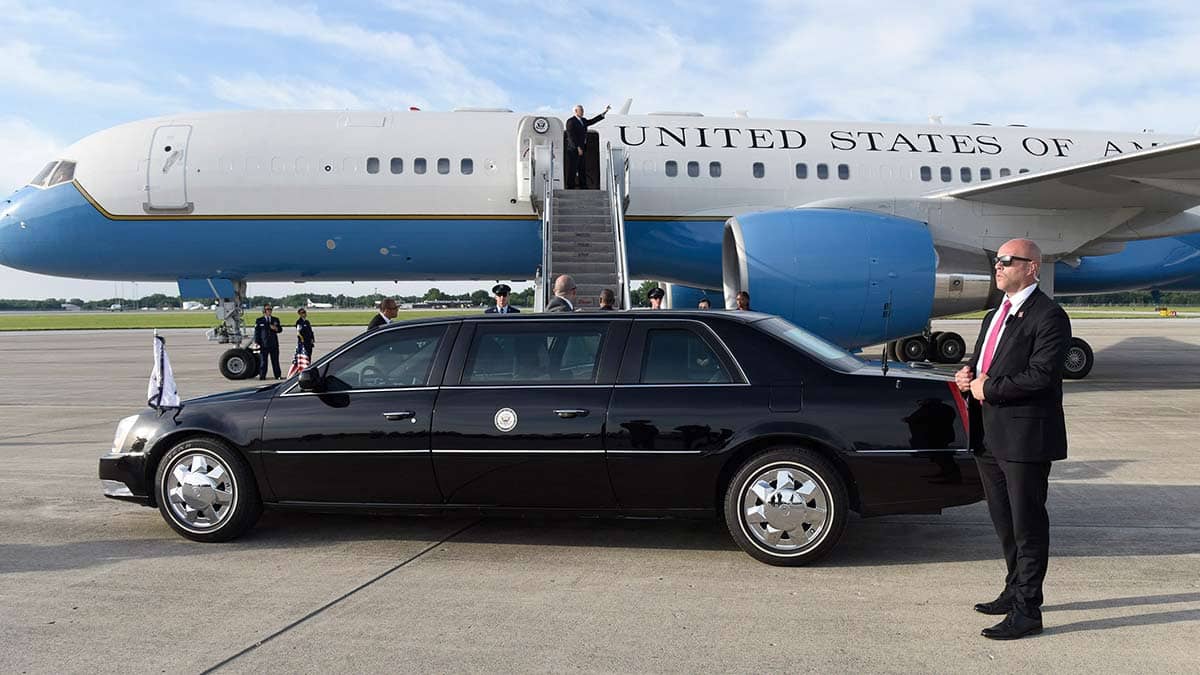 'La Bestia': El Vehículo Oficial de Trump, un Búnker Sobre Ruedas con Tecnología de Punta 1 La Bestia vehiculo de Donal Trump