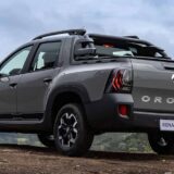 Renault Oroch por detrás