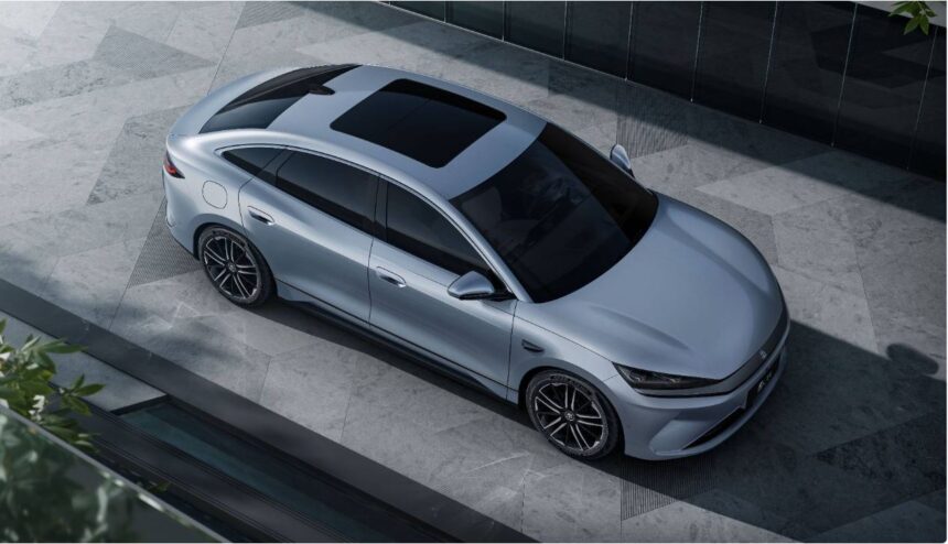 BYD Qin L EV 2025: Un Vistazo al Futuro con el Sistema “God’s Eye” u “Ojo de Dios” 1 BYD Qin L EV desde arriba