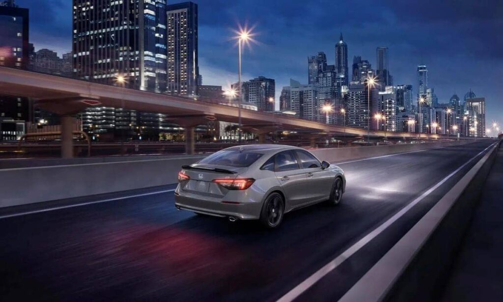 Honda traslada la producción del Civic híbrido a EE.UU. para evadir aranceles 2 Civic híbrido por detrás