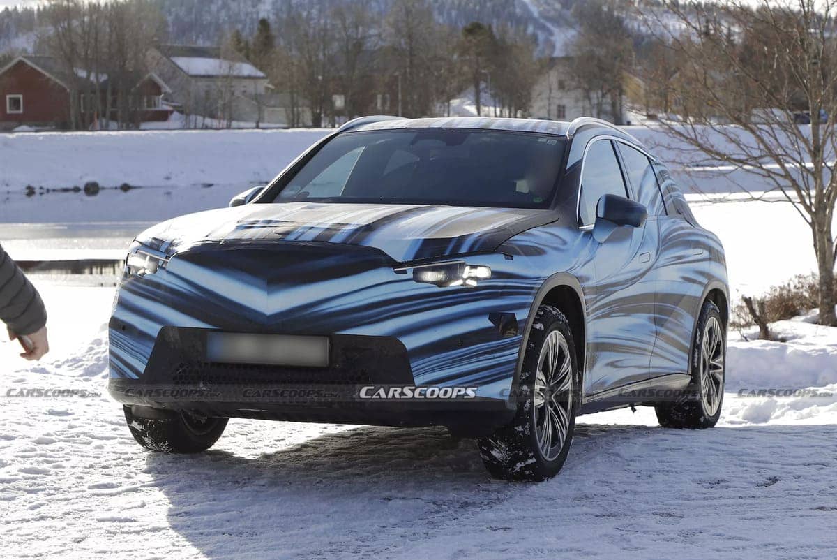 Mercedes-Benz: Promete 18 Nuevos Modelos Antes de 2027 2 Mercedes GLC EV scoop 001