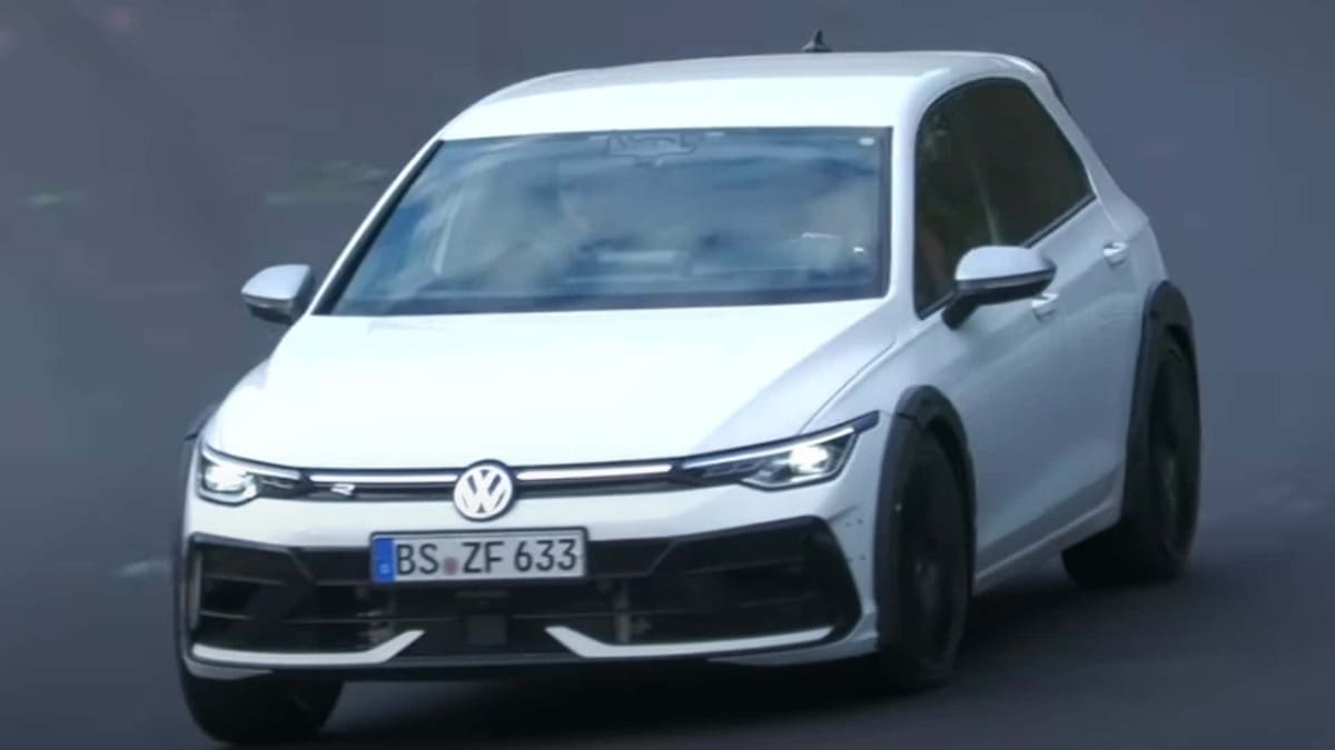 Volkswagen Golf R Safari: ¿Una revolución todoterreno en Nürburgring? 1 Volkswagen Golf R Safari fotos espia 0002