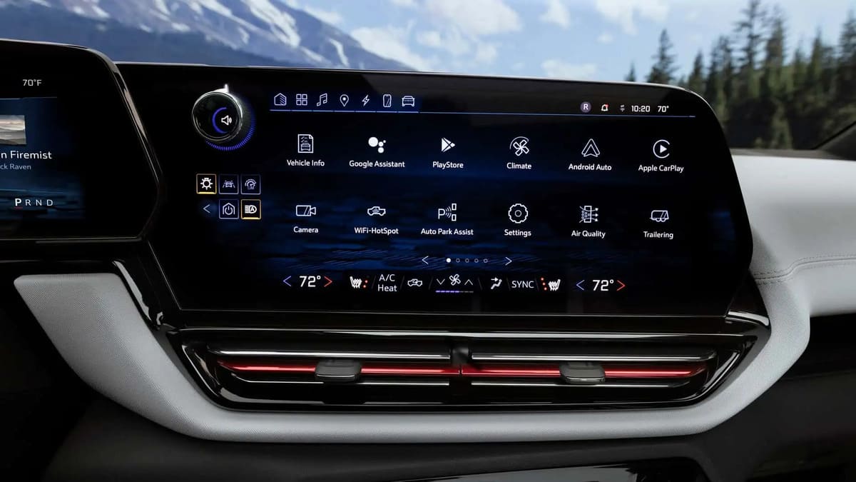 Adiós a Apple CarPlay en GM: La decisión que ENOJA a los conductores: Un Tiro en el Pie en un pais donde domina Apple en celulares 1 chevrolet ev infotainment system