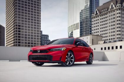Honda Civic Hybrid rojo