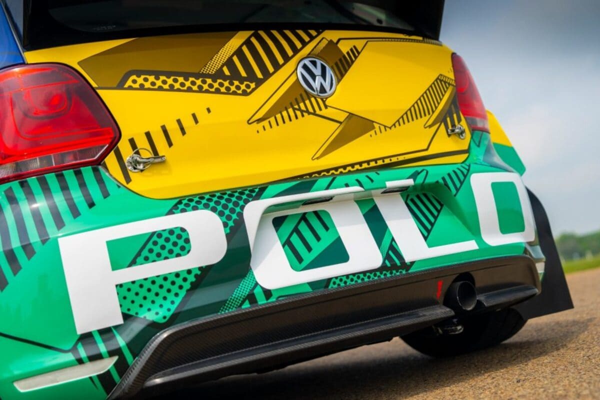 VW celebra los 50 años del Polo con una pintura especial que desata la nostalgia 3 Polo 50 anos pintura Harlequin 00002