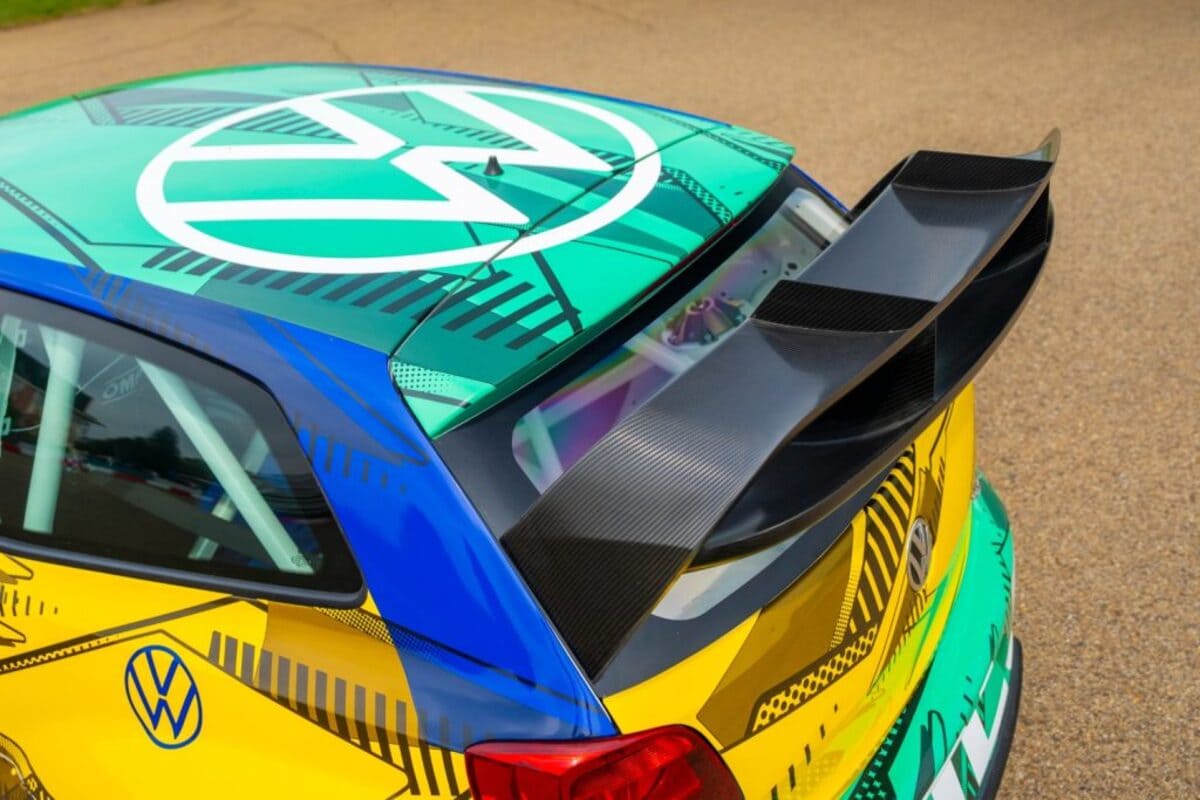 VW celebra los 50 años del Polo con una pintura especial que desata la nostalgia 6 Polo 50 anos pintura Harlequin 00003