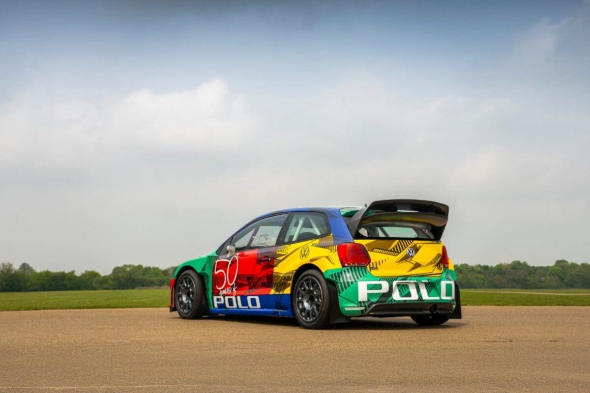 VW celebra los 50 años del Polo con una pintura especial que desata la nostalgia 5 Polo 50 anos pintura Harlequin 00004