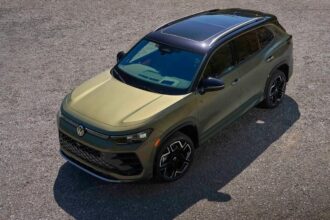 Volkswagen Tiguan SEL R-Line Turbo 2026 desde arriba