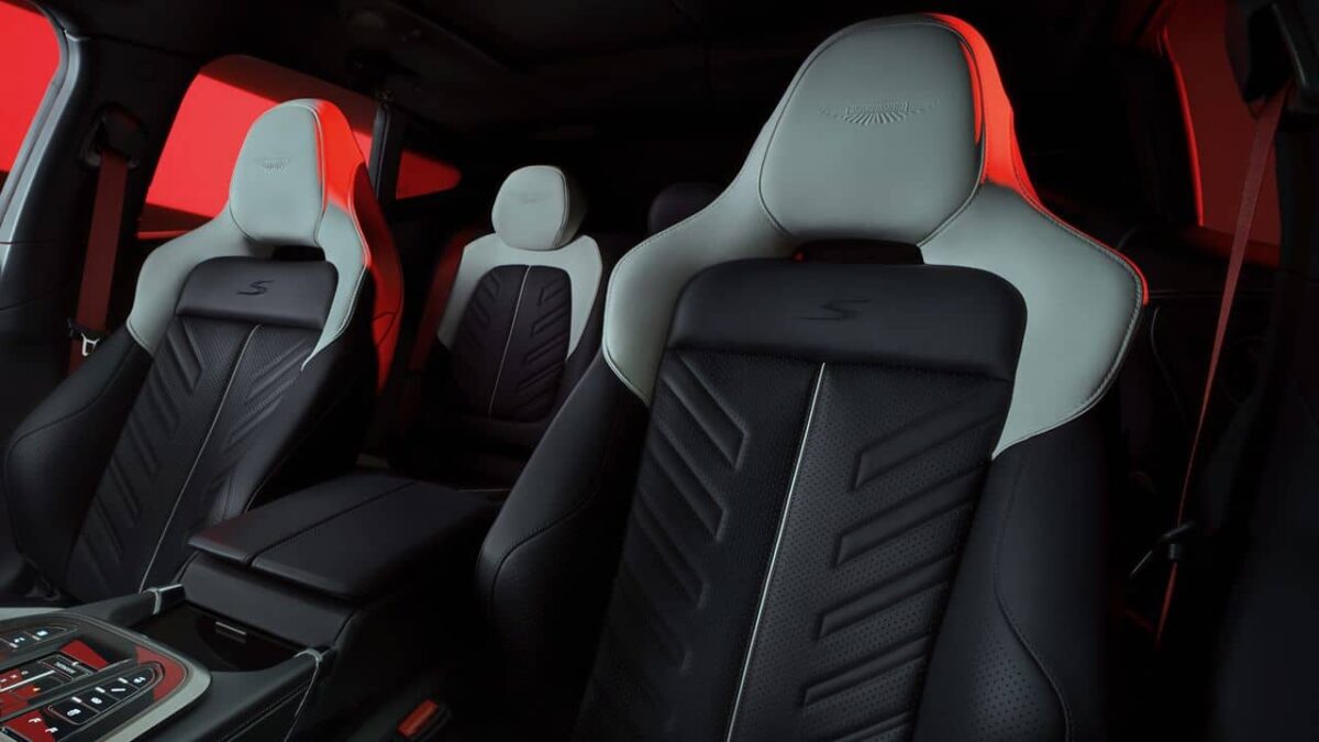 Aston Martin DBX S: el SUV más brutal para dominar la carretera 6 Aston Martin DBX S interior