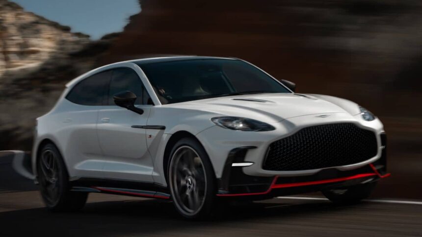 Aston Martin DBX S