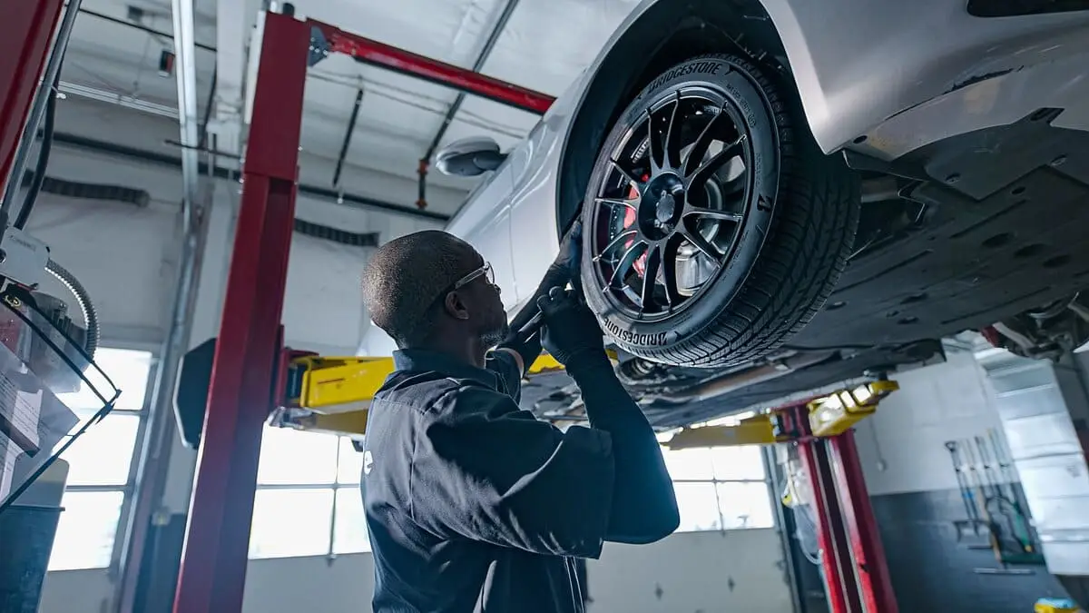 Bridgestone Rotacion de Llantas