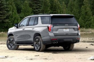 Chevrolet Tahoe 2025 Posterior