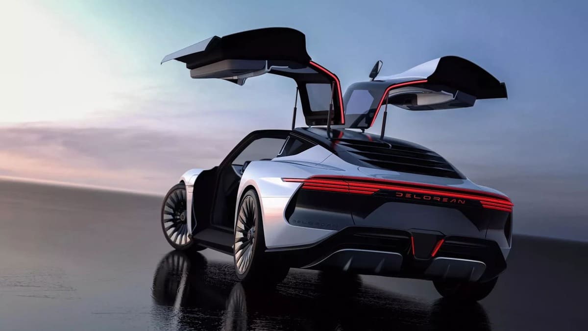 ¿$2,500 por un Auto que No Existe? El DeLorean Alpha5 Te Hará Pensarlo Dos Veces 9 DeLorean Alpha5 puertas